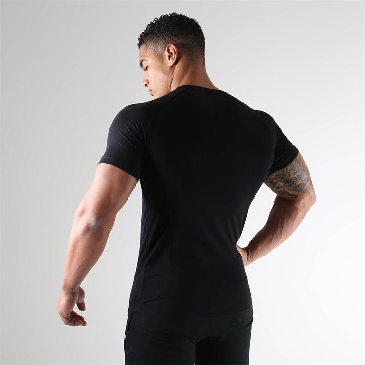 Men’s Fitted Short-Sleeve Raglan T-Shirt