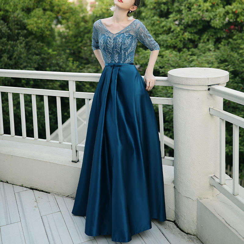 Women’s Lace Bodice V-Neck Belted Full-Length Evening Dress