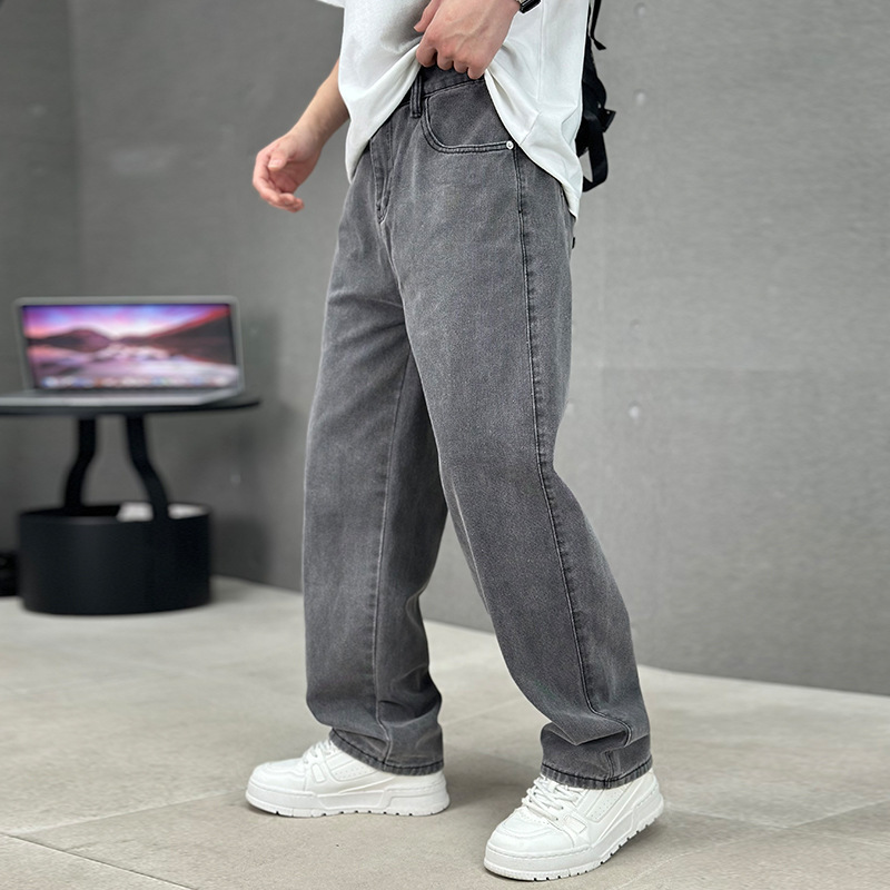 Men’s Wide-Leg Washed Denim Jeans with Five-Pocket Design