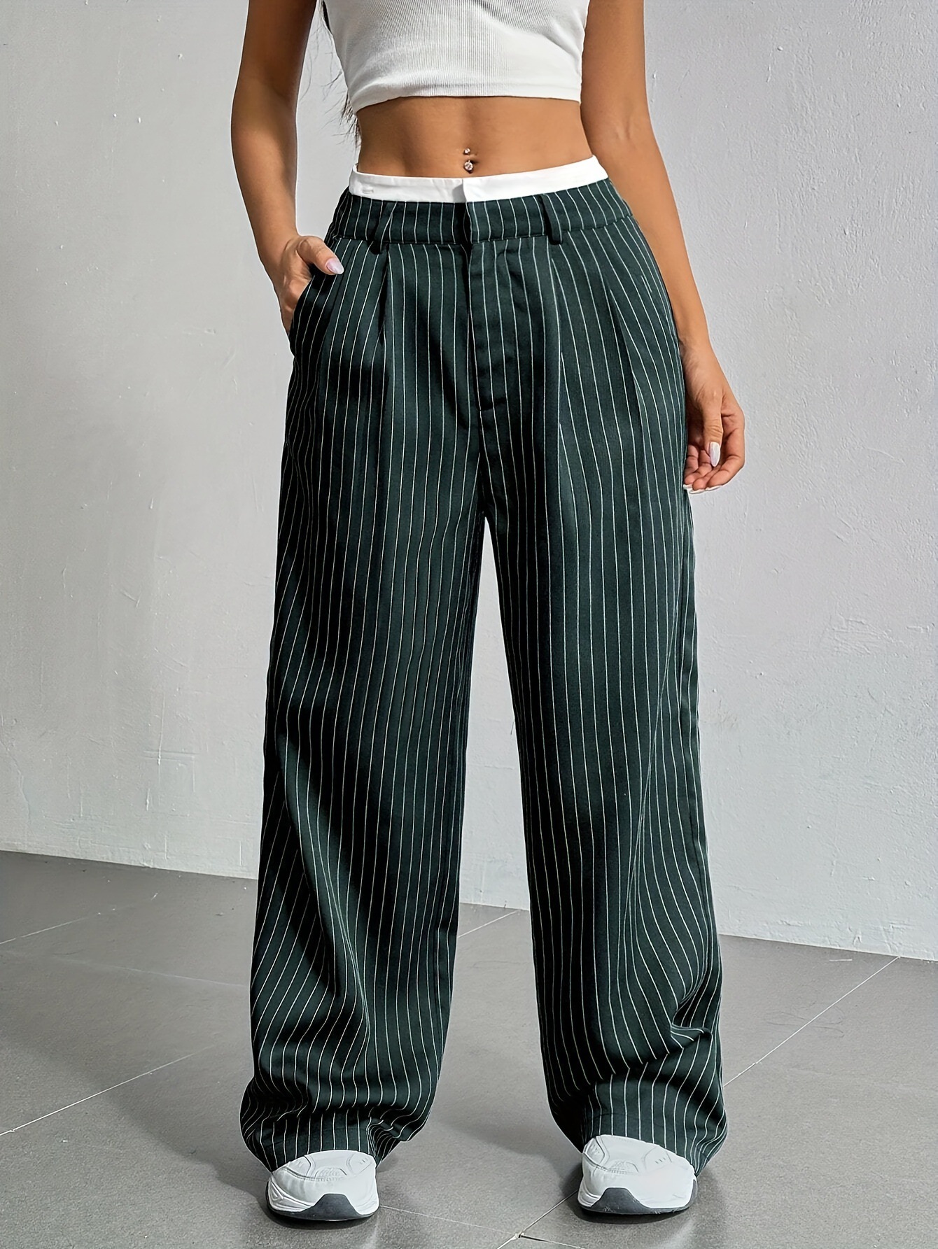 Women's High-Waisted Pinstripe Wide-Leg Trousers With Pockets