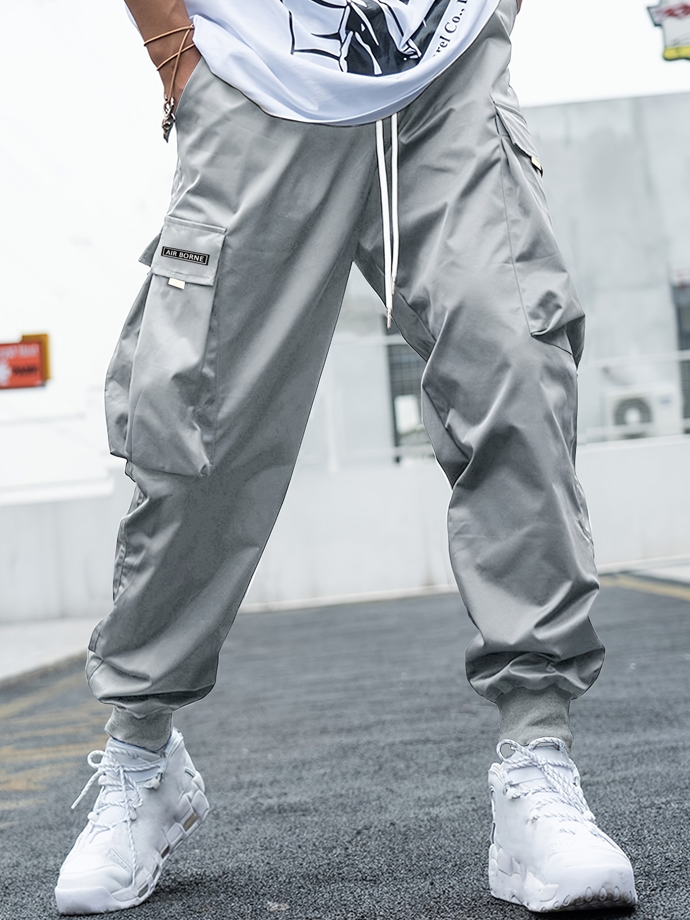 Men’s Loose Fit Cargo Trousers with Drawstring Waist and Cuffs