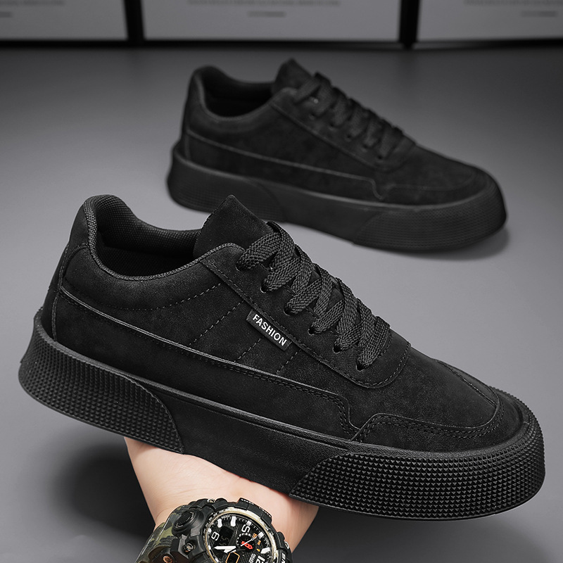 Men’s Low-Top Lace-Up Trainers with Textured Sole