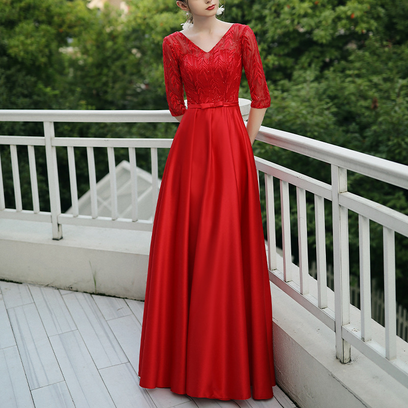 Women’s Lace Bodice V-Neck Belted Full-Length Evening Dress